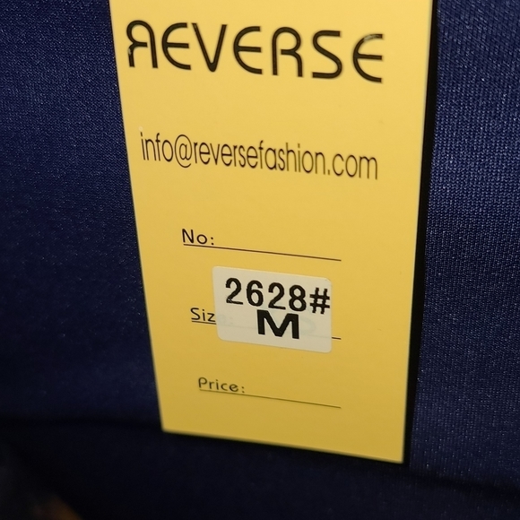 REVERSE Crochet Crop top & asymmetric skirt Coord set in midnight blue - Picture 7 of 8